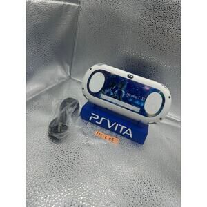 White ps vita 2000 w/charger